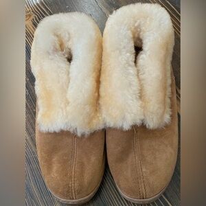 Minnetonka Fur Lined Slippers
